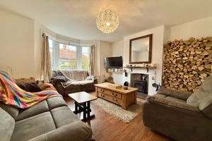 Lounge- click for photo gallery